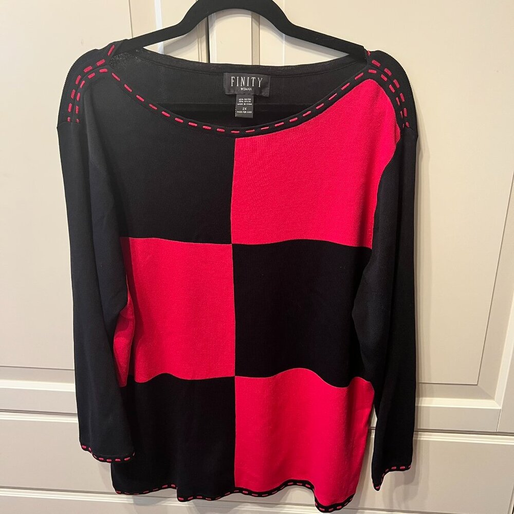 FINITY Woman Black & Pink Colorblock Lightweight Tunic Sweater (Plus‎ 2X)